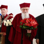 Prof. zw. dr. hab. Walery Pisarek otrzymał tytuł DOCTORA HONORIS CAUSA / Piotr Michalski / Radio Kielce