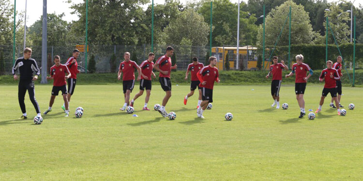 Pierwszy trening Korony / Piotr Michalski / Radio Kielce