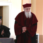 Prof. zw. dr. hab. Walery Pisarek otrzymał tytuł DOCTORA HONORIS CAUSA / Piotr Michalski / Radio Kielce