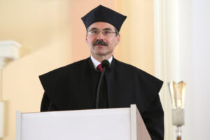 Prof. zw. dr. hab. Walery Pisarek otrzymał tytuł DOCTORA HONORIS CAUSA / Piotr Michalski / Radio Kielce