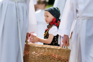 Procesja Bożego Ciała w centrum Kielc / Stanisław Blinstrub / Radio Kielce