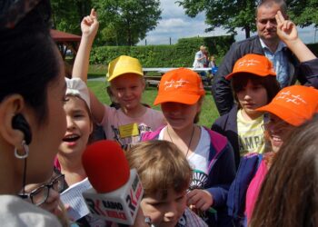 Ryby – wszyscy o tym wiedzą, że są zdrowe i smaczne. Do ich jedzenia zachęcały dzieci w audycji Dzień Dobry Dzieci. / Jarosław Dragan / Radio Kielce