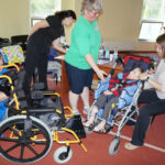 50 wózków inwalidzkich trafiło do niepełnosprawnych kielczan / Iwona Murawska / Radio Kielce