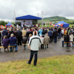 VI Spotkanie Integracyjne Dzieci i Młodzieży Niepełnosprawnej w Masłowie, Msza Święta, której przewodniczył Biskup Pomocniczy Marian Florczyk. / Wojciech Habdas / Radio Kielce