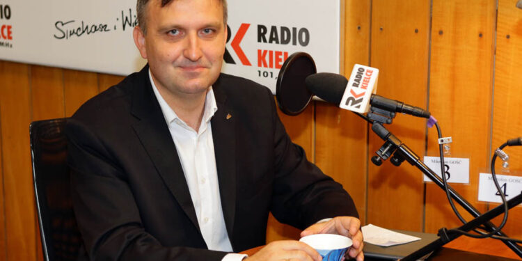 Jacek Kowalczyk, dyrektor Departamentu Promocji, Edukacji, Kultury, Sportu i Turystyki Urzędu Marszałkowskiego / Wojciech Habdas / Radio Kielce