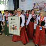 Gala finałowa "Jawor – u źródeł kultury" w Parku Etnograficznym w Tokarni. Nagroda specjalna - Chata Bogucka / Wojciech Habdas / Radio Kielce
