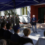 Obchody 95-lecia powstania 2. Pułku Artylerii Lekkiej Legionów. W dawnych koszarach na Stadionie złożono wieńce. Podczas uroczystości odsłonięto pomnik artylerzystów, którzy zginęli w Katyniu i Charkowie. / Wojciech Habdas / Radio Kielce