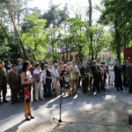 Obchody 95-lecia powstania 2. Pułku Artylerii Lekkiej Legionów. W dawnych koszarach na Stadionie złożono wieńce. Podczas uroczystości odsłonięto pomnik artylerzystów, którzy zginęli w Katyniu i Charkowie. / Wojciech Habdas / Radio Kielce