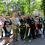 Obchody 95-lecia powstania 2. Pułku Artylerii Lekkiej Legionów. W dawnych koszarach na Stadionie złożono wieńce. Podczas uroczystości odsłonięto pomnik artylerzystów, którzy zginęli w Katyniu i Charkowie. / Wojciech Habdas / Radio Kielce