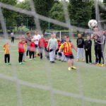 Zajęcia w klubie bilardowym, nauka gry w golfa oraz ćwiczenia z zawodnikami i trenerami drugiej drużyny Korony Kielce, to tylko niektóre atrakcje Narodowego Dnia Sportu. / Wojciech Habdas / Radio Kielce