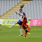 Klubowe Mistrzostwa Polski Dziewcząt U-16 w piłce nożnej . Mecz finałowy Bronowianka Kraków - Sztorm Gdynia / Wojciech Habdas / Radio Kielce