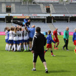 Klubowe Mistrzostwa Polski Dziewcząt U-16 w piłce nożnej . Radość ze zwycięstwa zawodniczek Sztormu Gdynia. / Wojciech Habdas / Radio Kielce