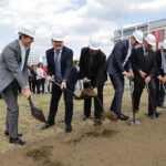 Uroczyste „Wbicie łopaty” pod budowę Centrum Rehabilitacji i Sportu / Wojciech Habdas / Radio Kielce