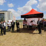 Uroczyste „Wbicie łopaty” pod budowę Centrum Rehabilitacji i Sportu / Wojciech Habdas / Radio Kielce