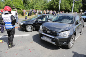 Wypadek na skrzyżowaniu ulic Źródłowej i Sandomierskiej. / Wojciech Habdas / Radio Kielce