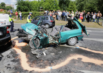 Wypadek na skrzyżowaniu ulic Źródłowej i Sandomierskiej. / Wojciech Habdas / Radio Kielce
