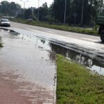 Awaria magistrali wodociągowej na skrzyżowaniu ulic Krakowskiej i Jagiellońskiej / Kamil Król / Radio Kielce