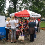 W piątek 18 lipca nasza radiowa ekipa odwiedziła Końskie. Nasz wóz satelitarny ustawił się na skwerze obok kolegiaty pw. św.Mikołaja. / Ewa Kiślak / Radio Kielce