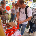 W piątek 18 lipca nasza radiowa ekipa odwiedziła Końskie. Nasz wóz satelitarny ustawił się na skwerze obok kolegiaty pw. św.Mikołaja. / Ewa Kiślak / Radio Kielce