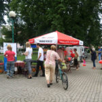 W piątek 18 lipca nasza radiowa ekipa odwiedziła Końskie. Nasz wóz satelitarny ustawił się na skwerze obok kolegiaty pw. św.Mikołaja. / Ewa Kiślak / Radio Kielce