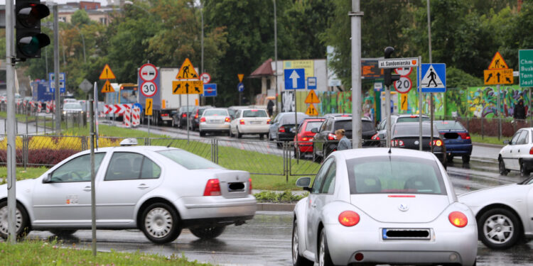 Poważne zmiany i utrudnienia w ruchu w centrum Kielc. Ulica Źródłowa / Kamil Król / Radio Kielce