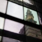 Montaż kopuły wieży klasztoru na Świętym Krzyżu. Kopuła wieży kompletna. / Wojciech Habdas / Radio Kielce