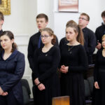 Msza Święta przed Koncertem Galowym Ogólnopolskiego Przeglądu Chórów Akademickich na Św, Krzyzu / Wojciech Habdas / Radio Kielce