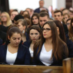 Msza Święta przed Koncertem Galowym Ogólnopolskiego Przeglądu Chórów Akademickich na Św, Krzyzu / Wojciech Habdas / Radio Kielce