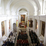 Msza Święta przed Koncertem Galowym Ogólnopolskiego Przeglądu Chórów Akademickich na Św, Krzyzu / Wojciech Habdas / Radio Kielce