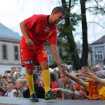 Prezentacja Korony na kieleckim Rynku. Nowy zawodnik - Nabil Aankour. / Wojciech Habdas / Radio Kielce