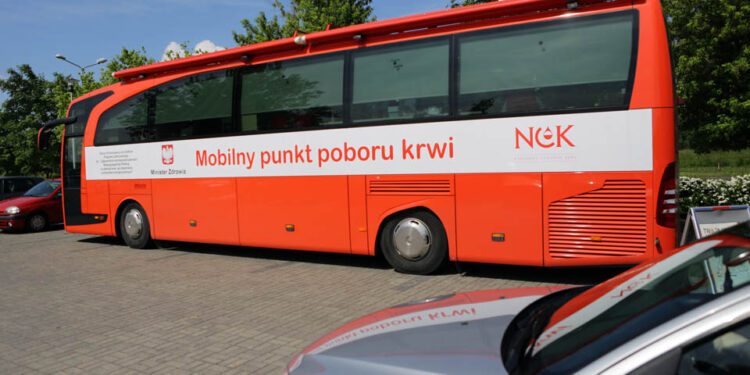 Mobilny Punkt Poboru Krwi / Wojciech Habdas / Radio Kielce