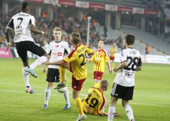 Fragment meczu Korona Kielce - Legia Warszawa / Kamil Król / Radio Kielce