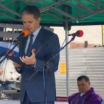 Obchody 71. rocznicy pacyfikacji Michniowa. Marszałek województwa świętokrzyskiego Adam Jarubas / Bartłomiej Zapała / Radio Kielce