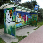 Kielce nabierają kolorów. Przystanek przy Alei Księdza Jerzego Popiełuszki. / Piotr Michalski / Radio Kielce