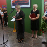 Wystawa z okazji 70. rocznicy urodzin Cezarego Łutowicza / Grażyna Szlęzak-Wójcik / Radio Kielce