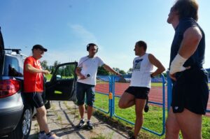 Świętokrzyskie na Fali - Bez Kofeiny - bieganie na stadionie lekkoatletycznym / Stanisław Blinstrub, Krzysztof Żoładek / Radio Kielce