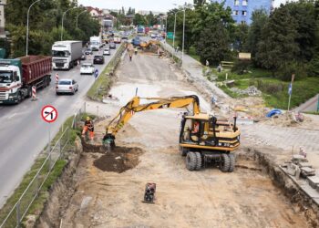 Budowa busapasów na ulicy Źródłowej w Kielcach. / Stanislaw Blinstrub / Radio Kielce