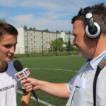 "Wakacje z futbolem 2014' - Marek Cender w rozmowie z uczestnikami turnieju / Kamil Król / Radio Kielce