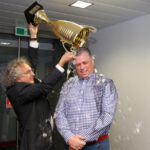 Na zakończenie konferencji prezes Vive Targów Bertus Servass wziął udział w akcji ICE BUCKET CHALLENGE / Kamil Król / Radio Kielce
