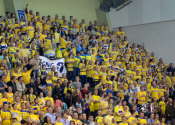 Pierwszy mecz finału play-off PGNiG Superligi piłkarzy ręcznych: Vive Targi Kielce - Orlen Wisła Płock / Kamil Król / Radio Kielce