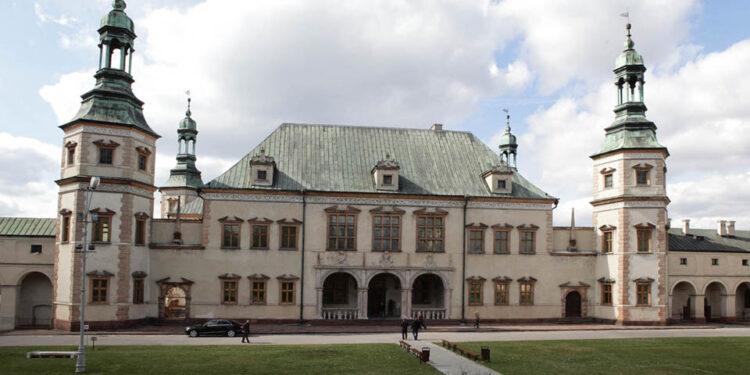 Pałac Biskupów Krakowskich - siedziba Muzeum Narodowego w Kielcach / Wojciech Habdas / Radio Kielce