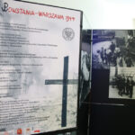 Projekcja filmu pt. "Miasto Ruin" oraz debata na temat Powstania Warszawskiego z udziałem zaproszonych gości w kinie Moskwa w Kielcach / Kamil Król / Radio Kielce