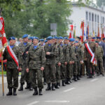 70 rocznica wybuchu Powstania Warszawskiego. Przemarsz na skwer Szarych Szeregów. / Wojciech Habdas / Radio Kielce