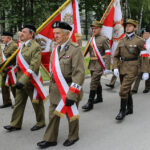 70 rocznica wybuchu Powstania Warszawskiego. Przemarsz na skwer Szarych Szeregów. / Wojciech Habdas / Radio Kielce