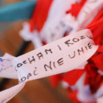 Świętokrzyskie na fali - Suchedniów. Powstają kolejne ogniwa wolności. / Wojciech Habdas / Radio Kielce