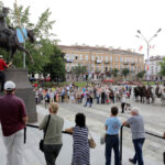 Pomnik Marszałka Józefa Piłsudskiego dotarł do Kielc. / Wojciech Habdas / Radio Kielce