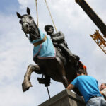 Pomnik Marszałka Józefa Piłsudskiego dotarł do Kielc. / Wojciech Habdas / Radio Kielce