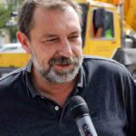 Pomnik Marszałka Józefa Piłsudskiego dotarł do Kielc.  Paweł Pietrusiński, autor rzeźby. / Wojciech Habdas / Radio Kielce