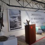 Retrospektywna wystawa prac Lubomira Tomaszewskiego otwarta została w Galerii Sztuki Współczesnej van Rij w Ćmielowie. / Teresa Czajkowska / Radio Kielce