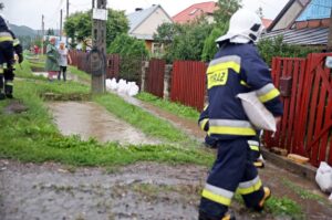 Zatopione po deszczu okolice ulic Warszawskiej i Szybowcowej w Kielcach / Stanisław Blinstrub / Radio Kielce